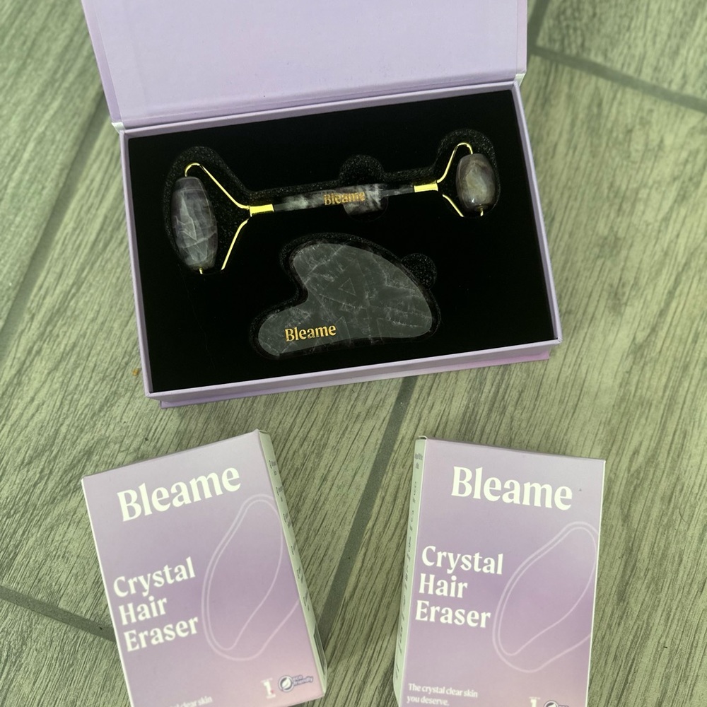NEW 4 piece Bleame Crystal Hair Eraser Set with Roller